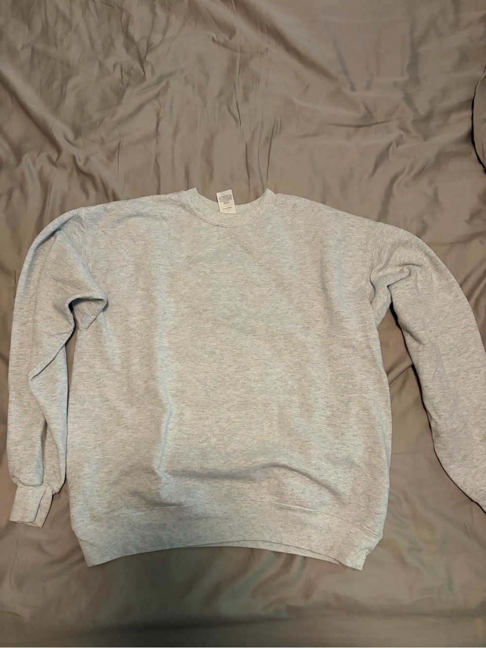 Hanes Women’s Crewneck Sweatshirt in Light Gray Heather
